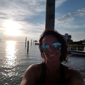 Meet your Posher, Tina